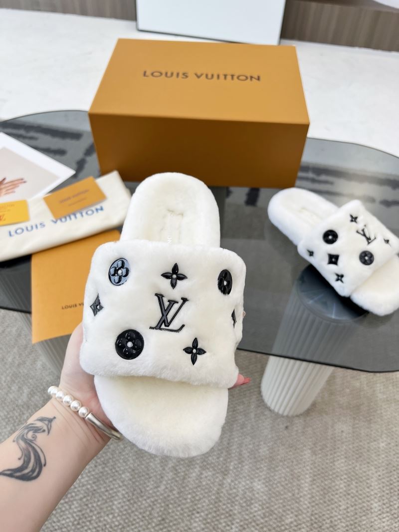 Louis Vuitton Slippers